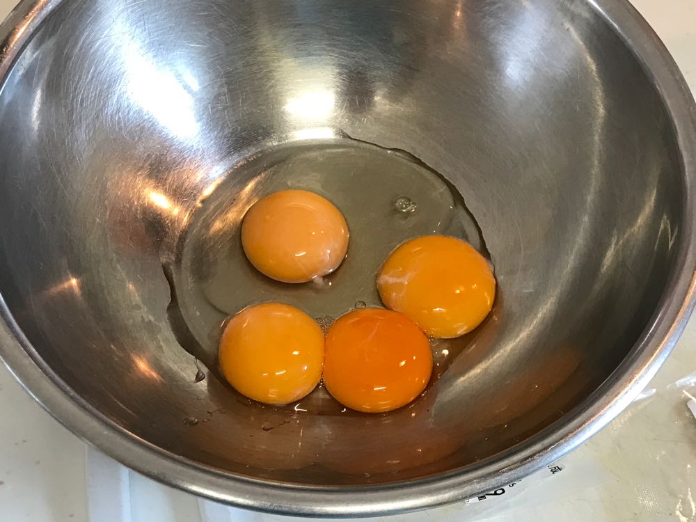 カルボナーラ　卵4つ